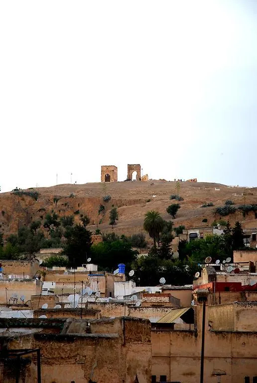 Dar Ain Allo Fes 0*,